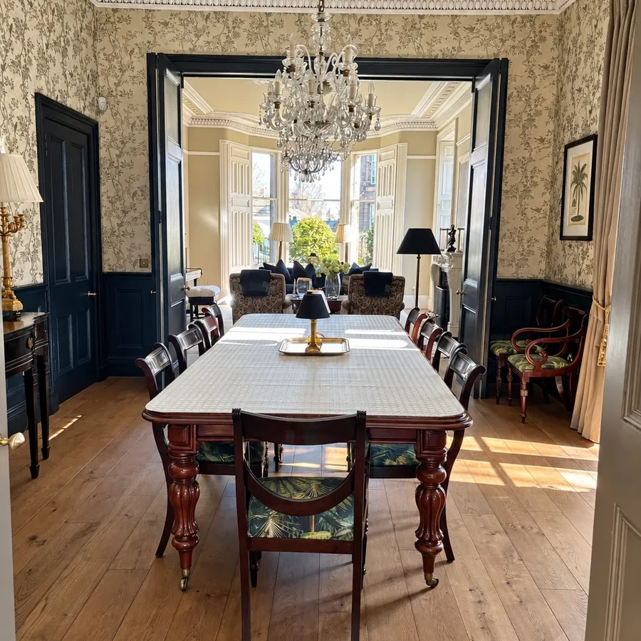 Dining room with feature wallpaper and chandelier, Morningside, Edinburgh